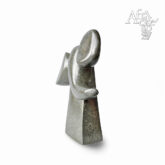 Farai Kasvinge: socha Slon Farai Kasvinge: socha Slon